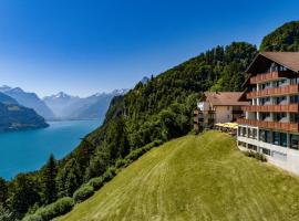 Hotel und Naturhaus Bellevue, hotel with parking in Seelisberg