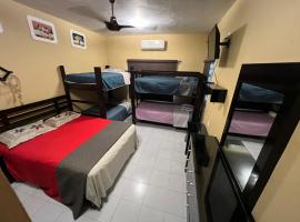 Casa paloma cerca de centro comercial y AirPort, מלון בצ'טומאל