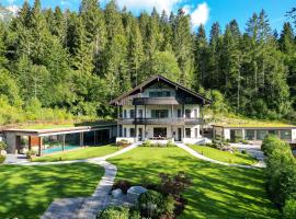 Luxus Villa Kramer Garmisch-Partenkirchen, hotel in Garmisch-Partenkirchen
