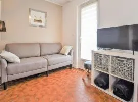 Nice Home In Saint-Aubin-Sur-Mer