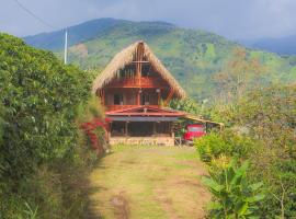 hospedaje rural finca cafetera La Maloka、ハルディンの格安ホテル