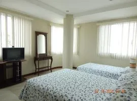 SUITE DORAL ¡¡CERCA DEL AEROPUERTO!!