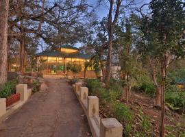 Bison Retreat - Pench, motel en Pindkāpār