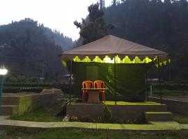 Cozy Nest Camp, haustierfreundliches Hotel in Kasāmbal