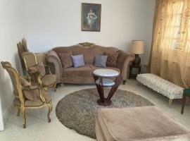 Maison Avec Jardin Garage, hotell i La Marsa