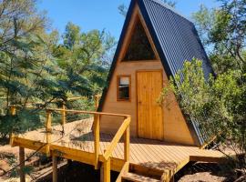 Gaia A-frame cabin, Bauernhof in Swellendam