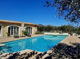 Echappée en Provence, hotel cu piscine din Rochegude-Drome