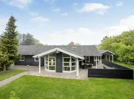 4 Bedroom Amazing Home In Hjrring