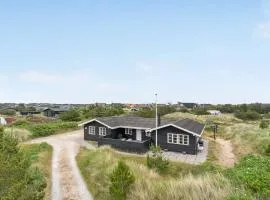 Three-Bedroom Holiday Home In Skagen