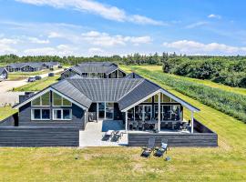 Beautiful Home In Nrre Nebel With 8 Bedrooms, Sauna And Outdoor Swimming Pool, luxury hotel in Nørre Nebel