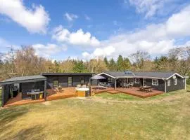 Amazing Home In Fur With House A Panoramic View