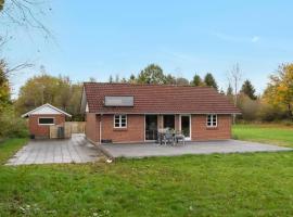 Gorgeous Home In Herning With Wifi, cottage in Herning