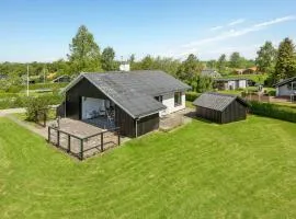 Cozy Home In Sydals With Kitchen