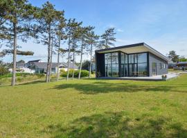 Gorgeous Home In Ebeltoft With Wifi โรงแรมหรูในเอเบลทอฟต์