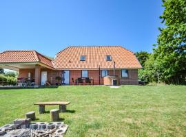 Nice Home In Tranekr With Wifi, vilă din Botofte