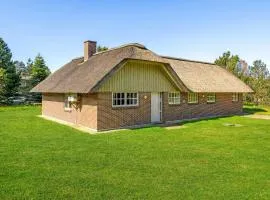 Holiday Home Gl Mælkevej Iv