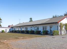 Amazing Apartment In Allinge, hotel em Allinge