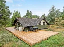 Awesome Home In Nrre Nebel With Wifi