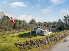 Lovely Home In Hals With Kitchen