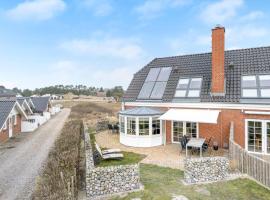 Cozy Home In Rm With Kitchen, luxe hotel in Rømø Kirkeby