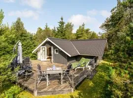 Amazing Home In Ålbæk With Wifi