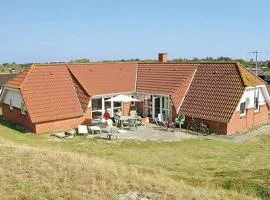 Gorgeous Home In Fan With Kitchen