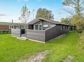 Awesome Home In Haderslev With Kitchen, hotel u gradu 'Diernæs'