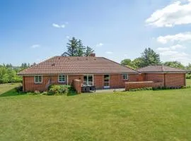 Stunning Home In Ulfborg With Kitchen