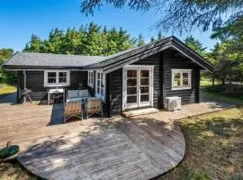 Cozy Home In Ulfborg With Kitchen