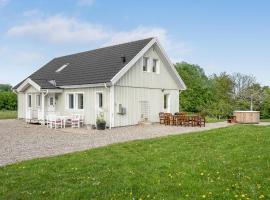 4 Bedroom Beautiful Home In Snder Stenderup, hotel conveniente a Sønder Stenderup