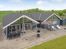 5 Bedroom Beautiful Home In Sydals, hotel with pools in H&oslash;ruphav