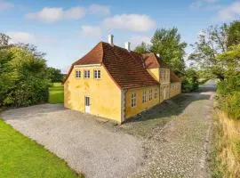 6 Bedroom Gorgeous Home In Kværndrup