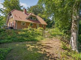 Awesome Home In Asperup With Sauna, Wifi And Indoor Swimming Pool, hôtel à Asperup