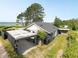 Two-Bedroom Holiday Home In Slagelse