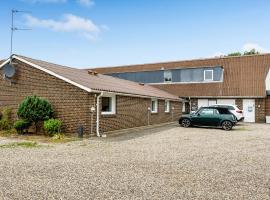 Stunning Home In Blåvand With Wifi, hotel u gradu 'Blåvand'