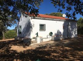 Cortijo andaluz en Sierra Morena - Naturaleza: Villaviciosa de Córdoba'da bir tatil evi