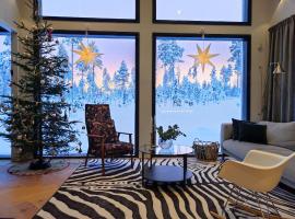 Large House with personality and calming view, villa in Rovaniemi