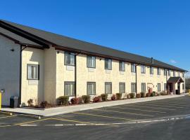 Super 8 by Wyndham Campbellsville KY, hotel amb piscina a Campbellsville