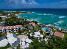 OceanBlue Resort, hotel em Christ Church