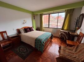 Hostal Iskanwaya, hotell i La Paz