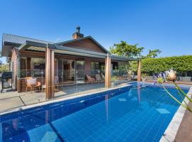 Hikanui Haven - Havelock North Holiday Home, hotel with parking in Havelock North