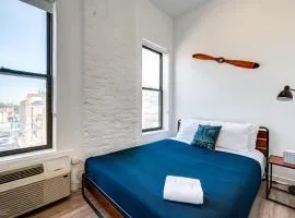747 Lofts by RedAwning - Chicago Third Floor Studio