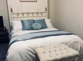 Centrally located Double Bedroom in Leeds, вариант проживания в семье в городе Hunslet