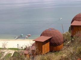 Lago de Tota Playa Blanca-Glamping Kairos, nastanitev ob plaži v mestu Tota