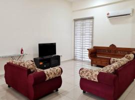 3Storey House 13Pax Family Suite, hotel a Bayan Lepas