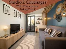 Air-conditioned apartment with private parking
