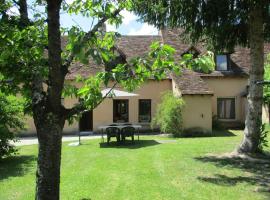 Gîte Communauté de communes Brenne - Val de Creuse-Rosnay, 6 pièces, 10 personnes - FR-1-591-377, hotel in Rosnay