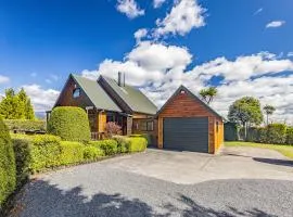 Rakau - National Park Holiday Home