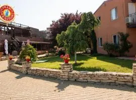 Club de Vacanta Corabia Piratilor - Family Resort Mamaia Nord