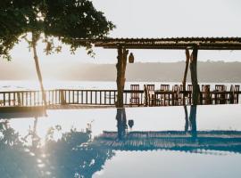 迪尼努沙藍夢別墅，倫邦岸島的度假園區